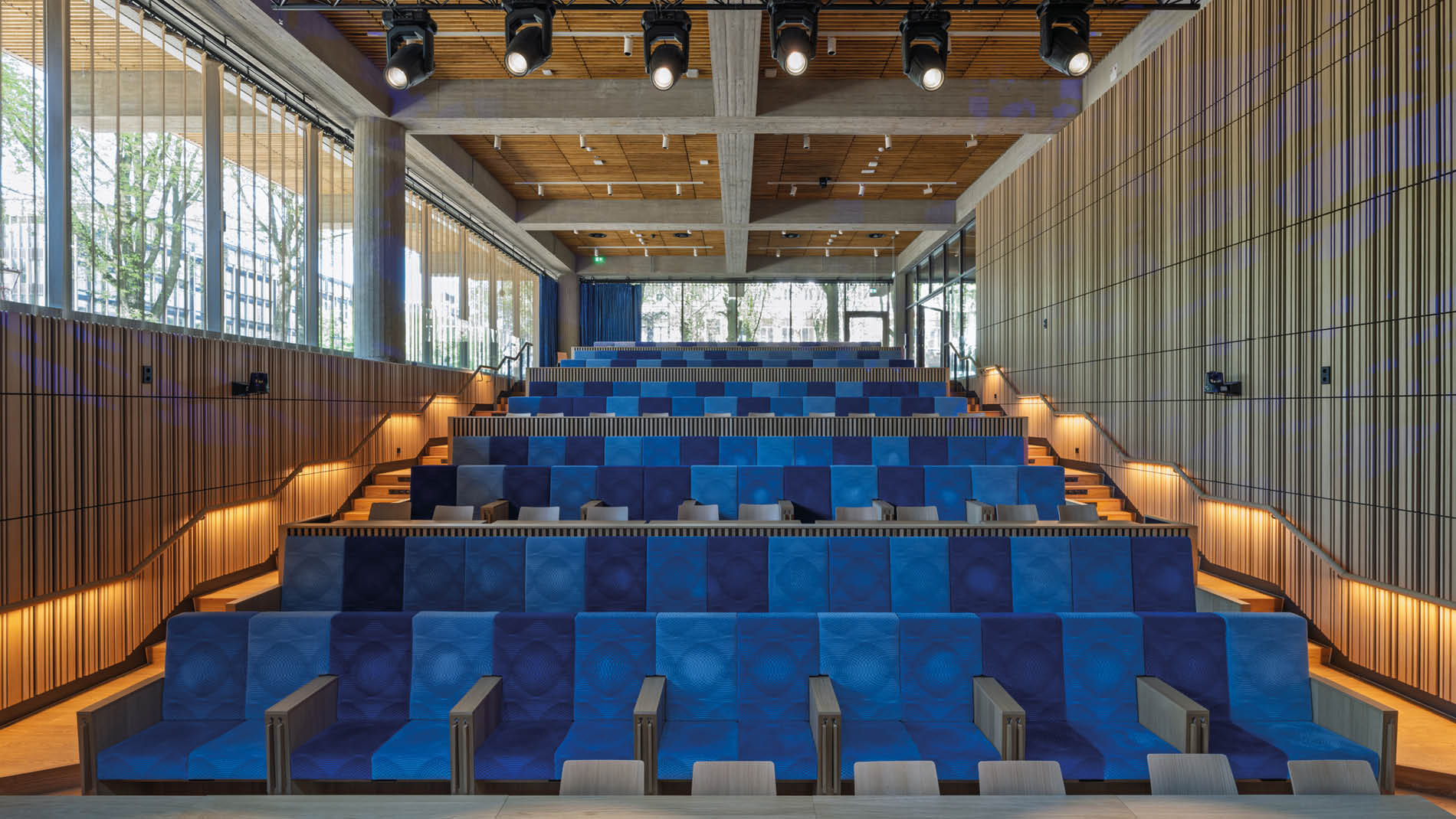 DNB hoofdkantoor theater vergaderzaal